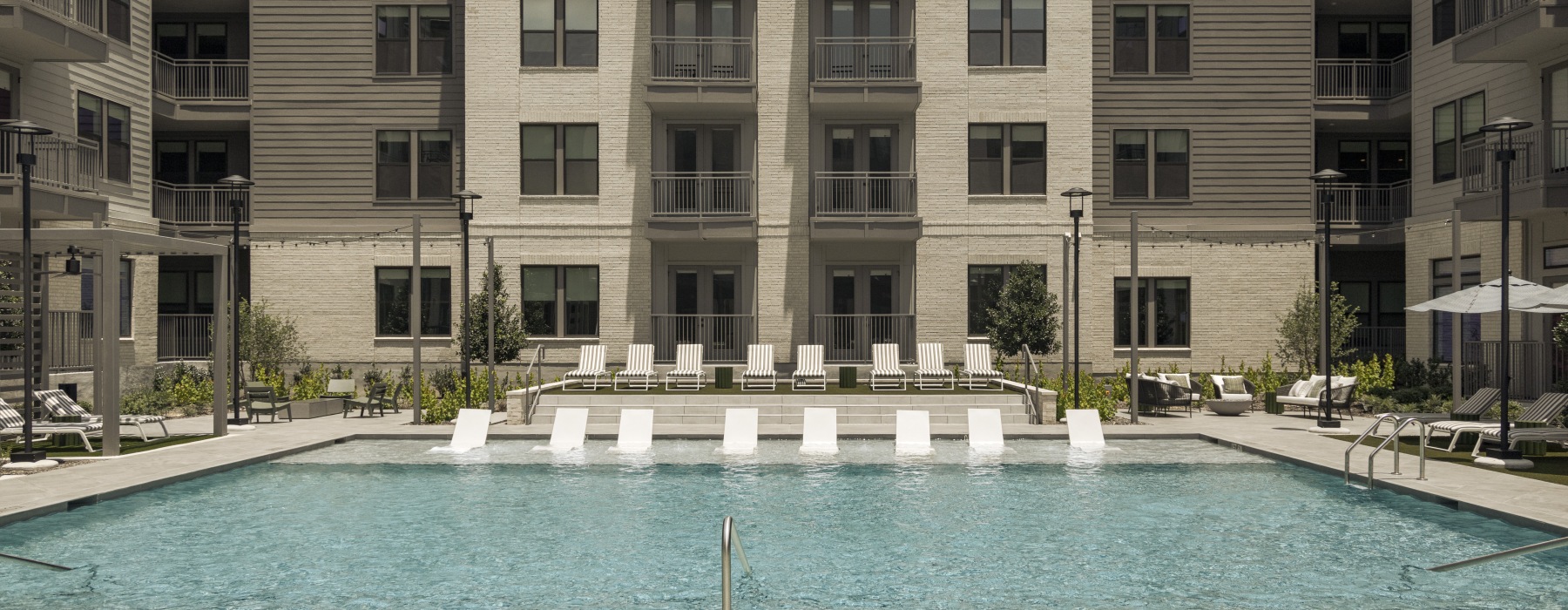 Pool Shot with Tanning Ledge